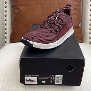 New In Box Sorel Out N About Plus Sneaker - Maroon